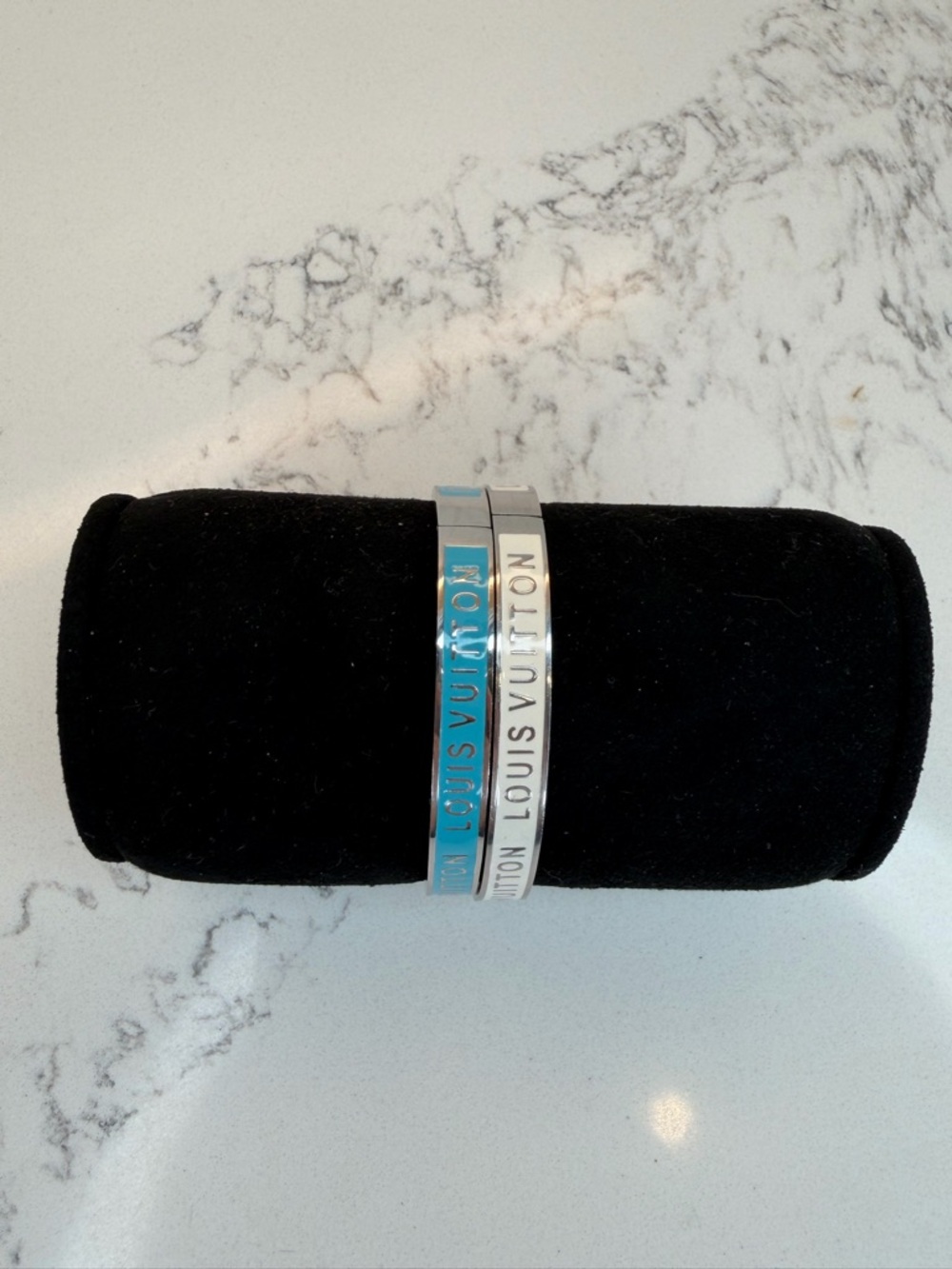 Set of 2 Enamel Cuff Bracelets White Blue Silver Tone Stackable